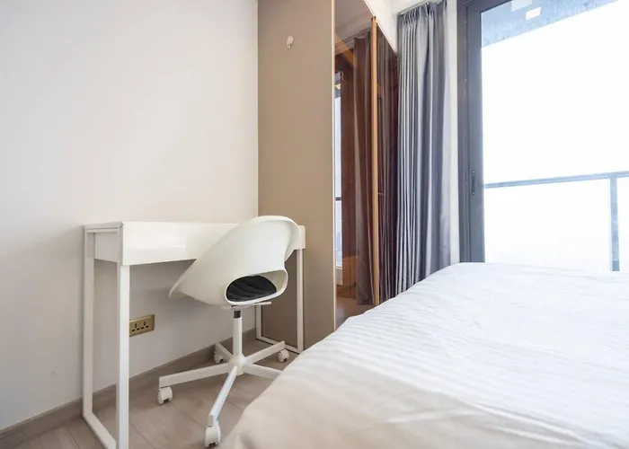 Near Fortune Town With Pool, Gym 5m To Mrt