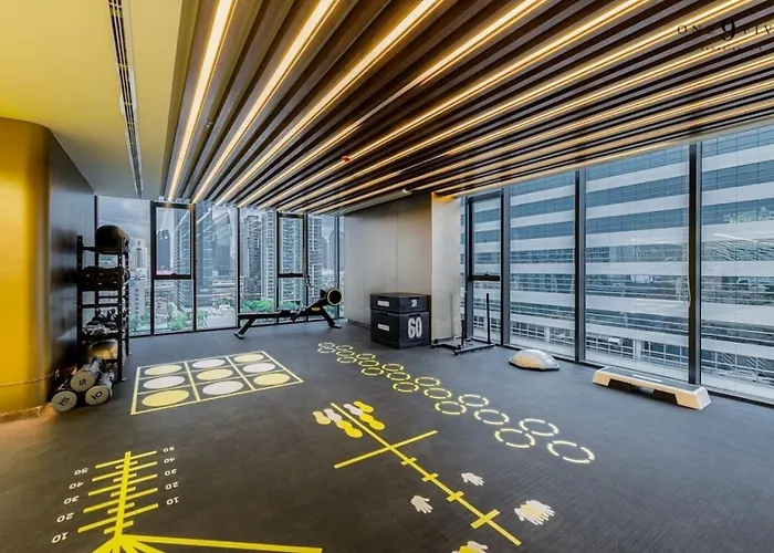 Near Fortune Town With Pool, Gym 5m To Mrt *